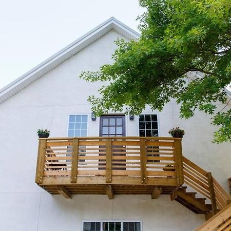 Park Carriage House Rest & Explore With Hollyhock Λούισβιλ Εξωτερικό φωτογραφία
